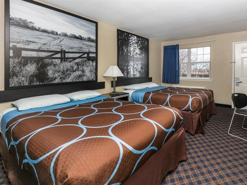 Super 8 By Wyndham Arlington Near At&T Stadium Exteriör bild